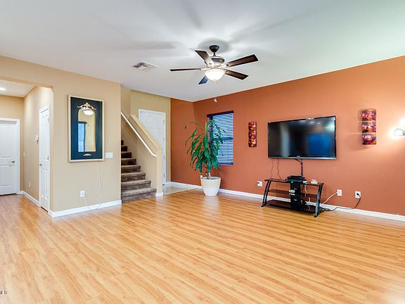 4th image of 41284 W Colby Dr