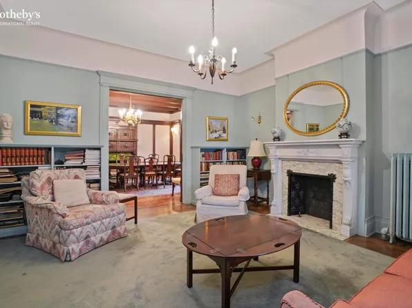 561 East 17th Street image 5 of 20