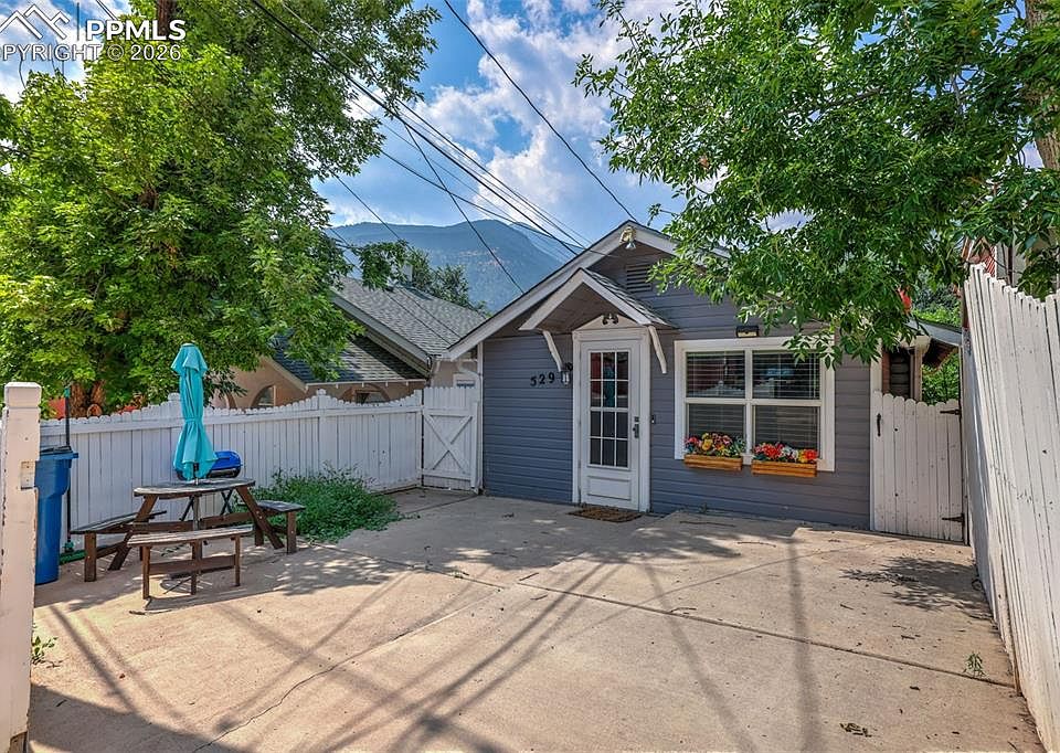 1st image of 529 Canon Ave