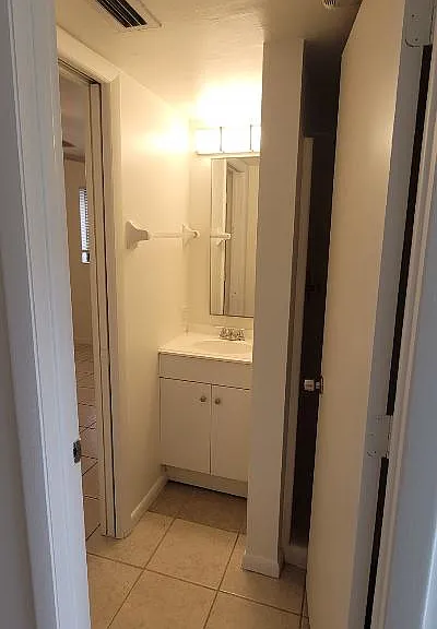 1318 SE 40th Terrace 2 — Photo 16