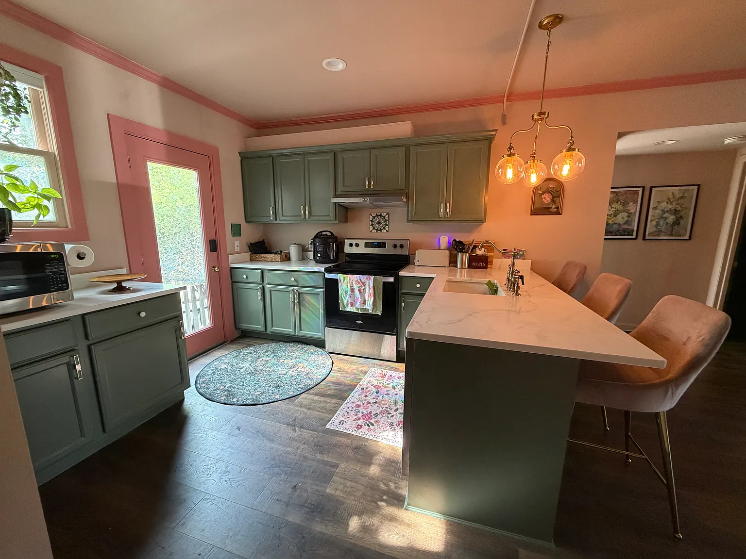 1489 Westminster St — Photo 4