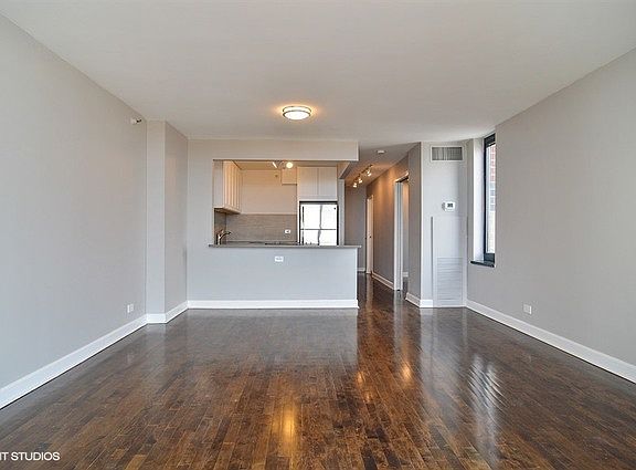 4th image of 3660 N Lake Shore Dr APT 2208