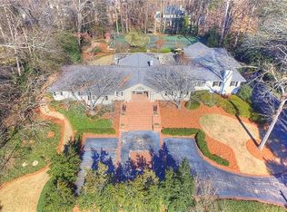 1035 W Wesley Rd NW, Atlanta, GA 30327