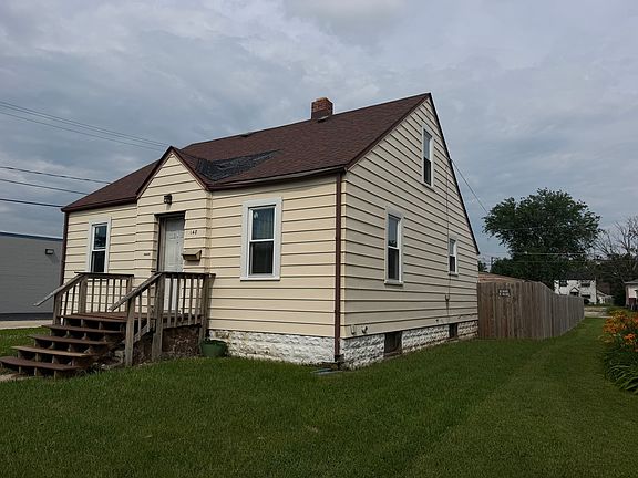 2nd image of 148 S Prairie Ave