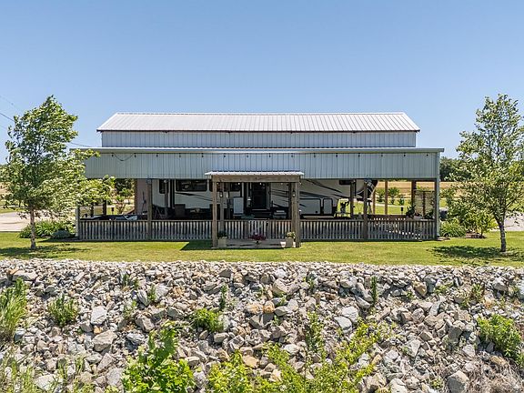 3rd image of 760 Declan Ln #77