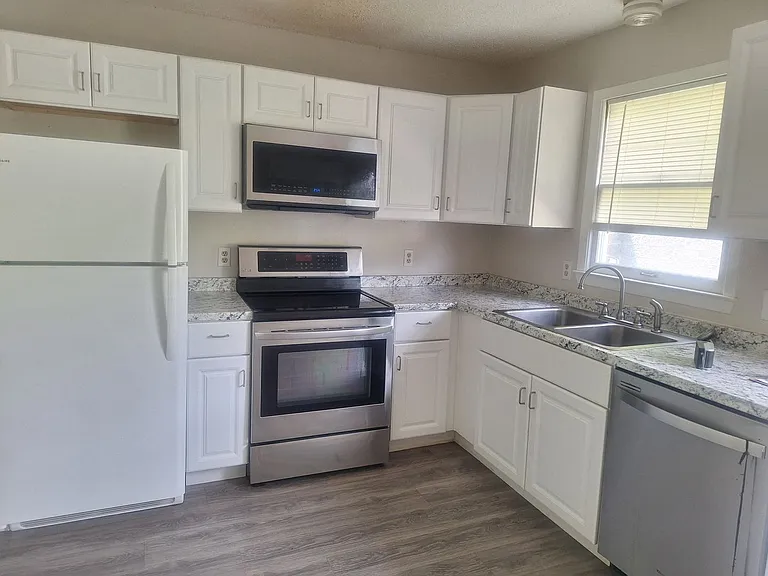 10115 Island Rd — Photo 19