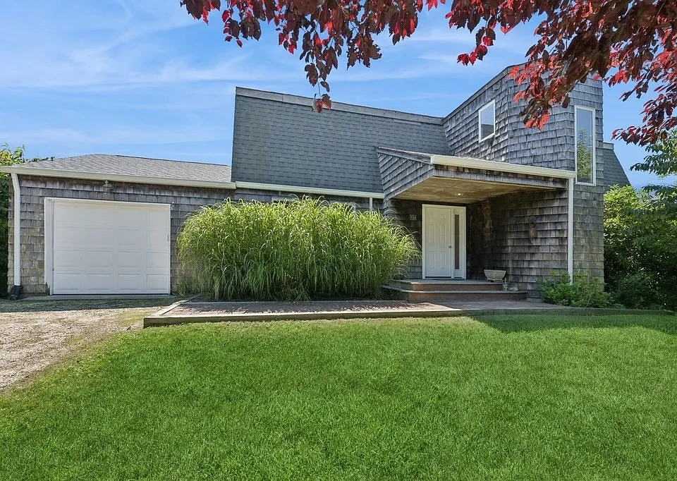 14 William Way