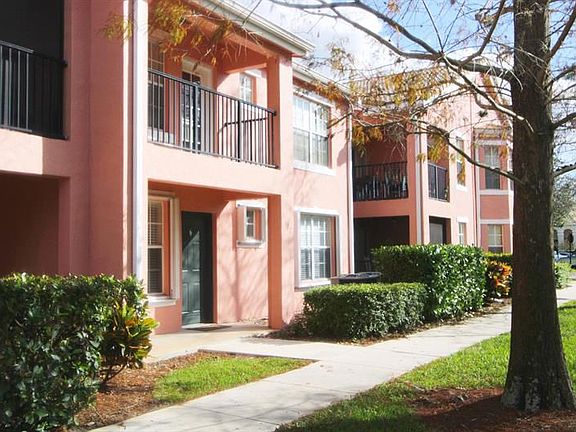 2nd image of 100 SW Peacock Blvd APT 1-102