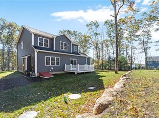 275 Read School House Rd, Coventry, RI 02816