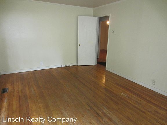 5th image of 1605 Beauford Pl
