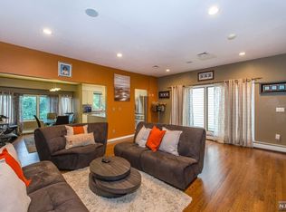 15B Mary St, Hawthorne, NJ 07506