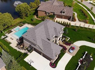 2776 Addison Cir S, Rochester, MI 48306