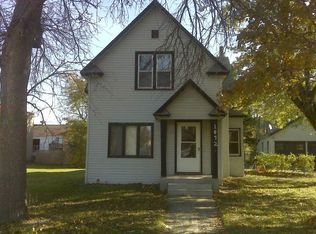 1092 7th Ave APT 2, Newport, MN 55055