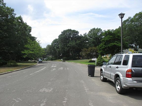 5th image of 15 Whitfield Ln