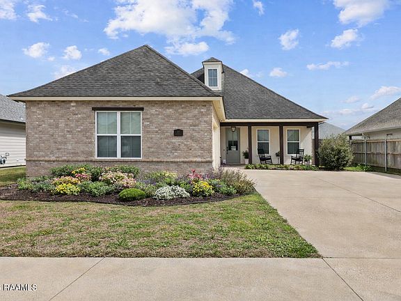 2nd image of 117 Harton Rd