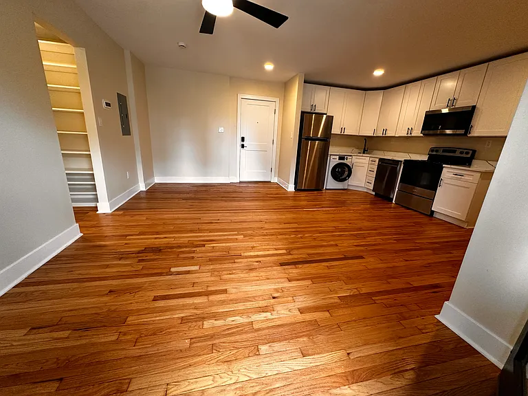 6252 Southwood Ave. — Photo 18