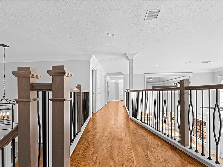 21203 Lochmere Ln — Photo 25