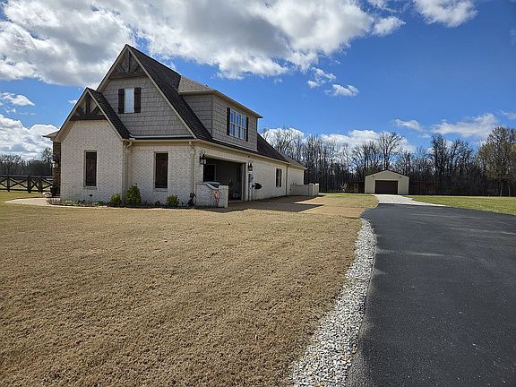 2nd image of 1359 Cooper Rd