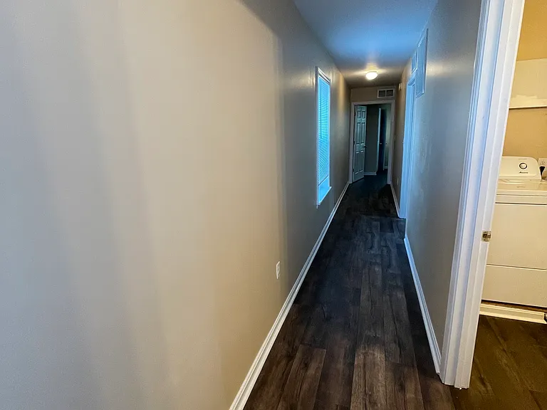 710 Finzer St — Photo 20