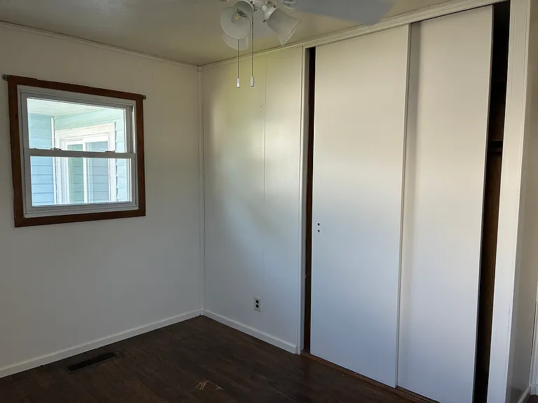 132 Hadley St — Photo 7
