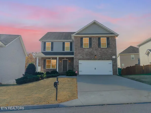 1912 Mahogany Wood Trl, Knoxville, TN 37920