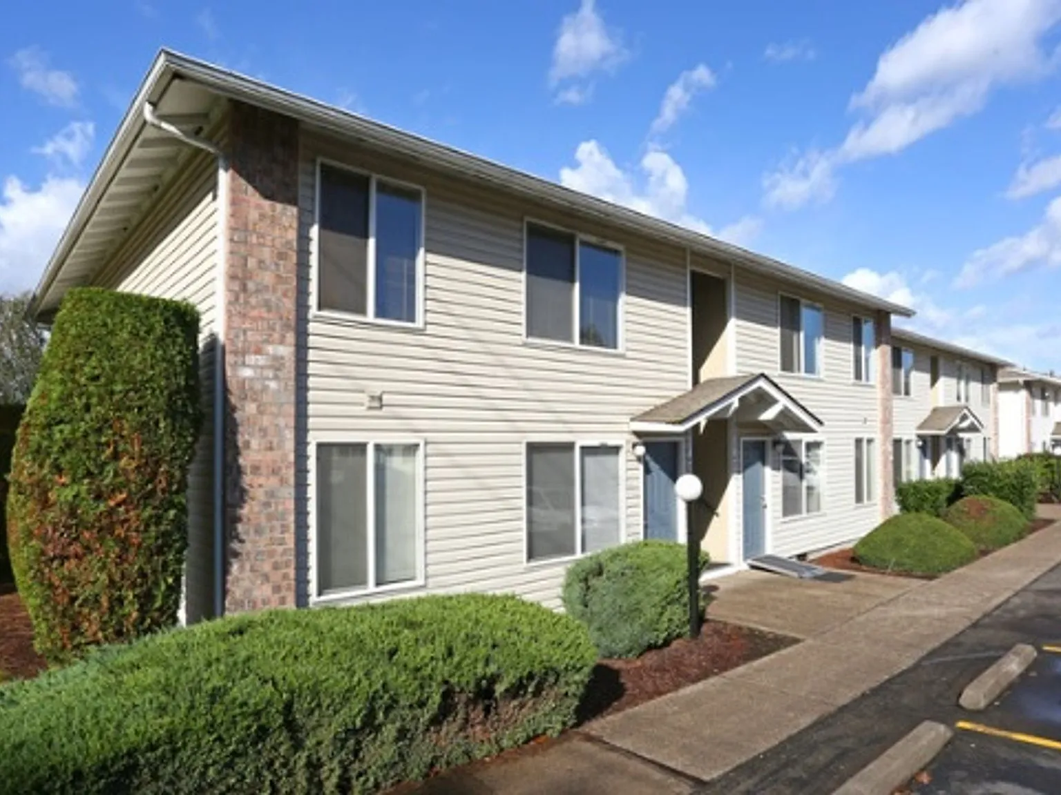 Greenwood Park Apartments — Photo 2