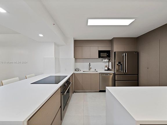 3rd image of 5757 Collins Ave APT 1603