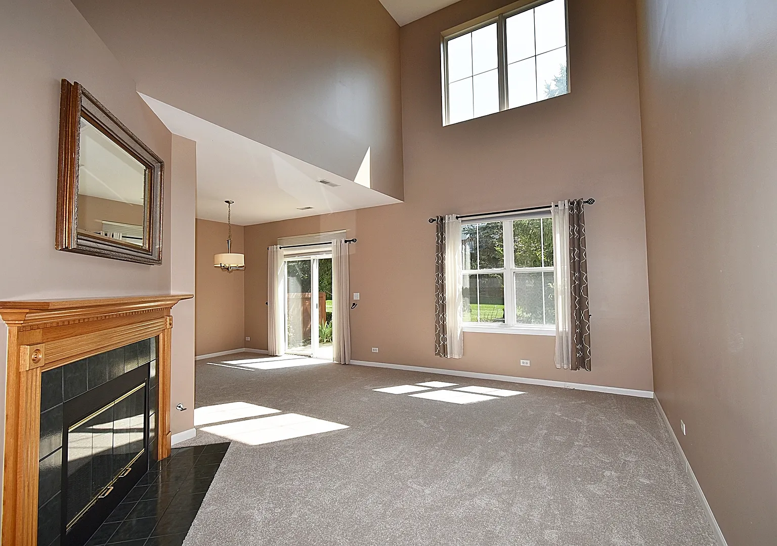 2 bed, 1.5 bath, 1500 sqft, $2,350 — Photo 4