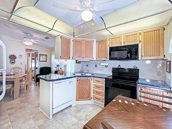 2nd image of 816 Nino Ln