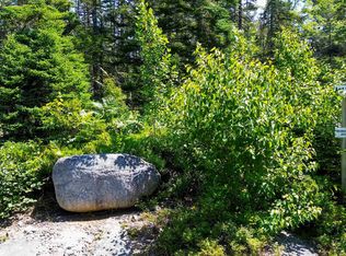 14 Crown Dr, Halifax, NS B3Z4C6