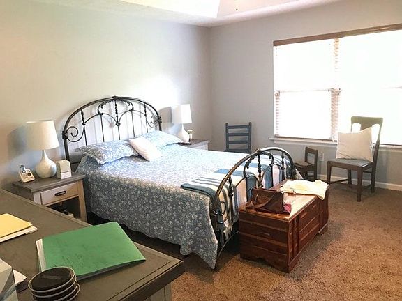 3rd image of 4438 Hughes Ln
