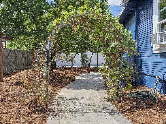 5th image of 1321 Tamarac Street