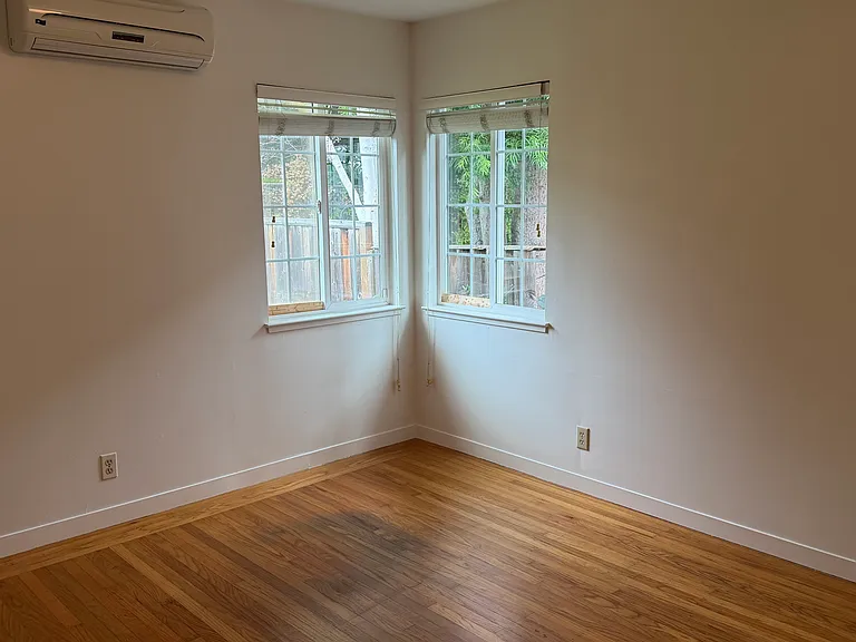 360 Rutherford Ave — Photo 8
