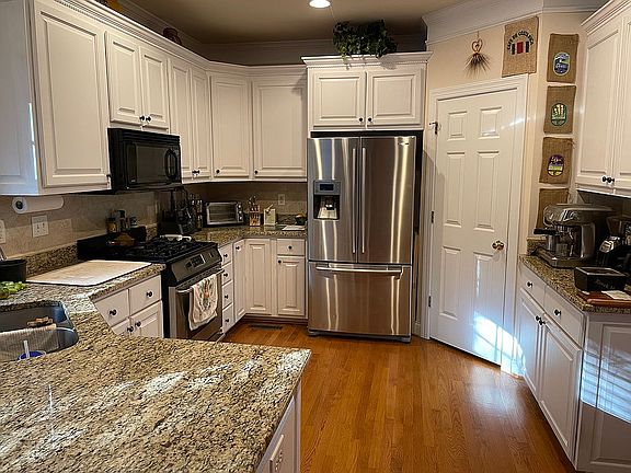 2nd image of 7827 Spencer Brook Dr