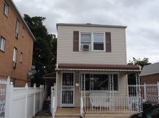 1050 Huntington Ave, Bronx, NY 10465