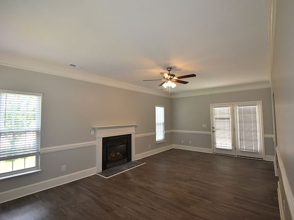 3rd image of 7011 Duchamp Dr