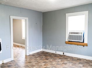 212 Clinton St, Harriman, TN 37748