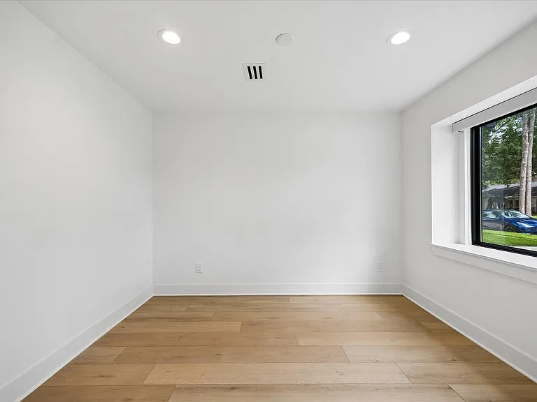 12510 Mooreknoll Ln — Photo 11