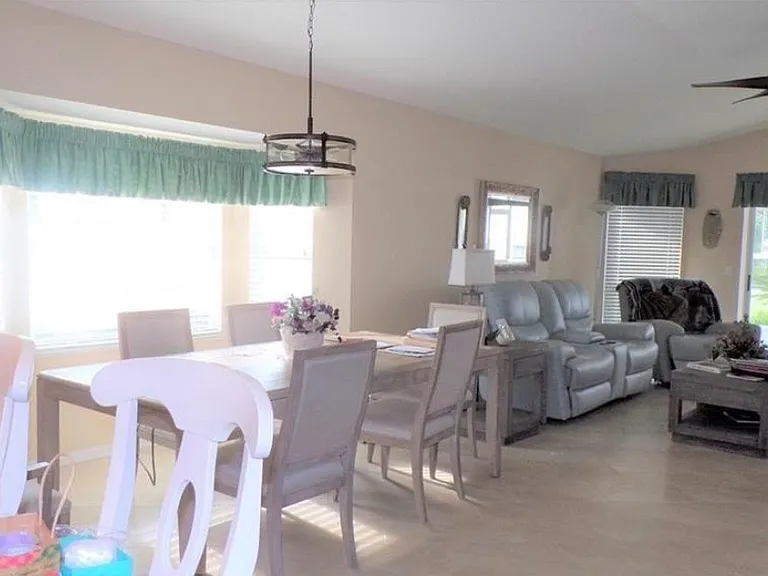 839 W Sunbird Path — Photo 2