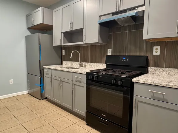 190 Duncan Avenue image 1 of 12