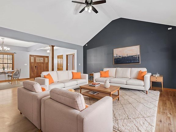 5th image of 10485 Mattie Ln