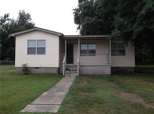 113 W Russell St, Huntington, AR 72940