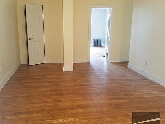 2nd image of 668 Hancock St #4D