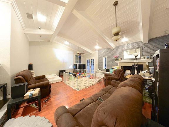 4th image of 4355 Snowden Ave
