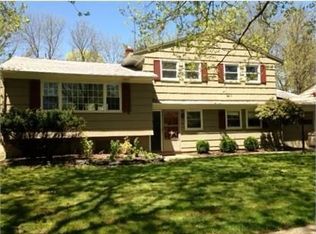 20 Cottage Ln, Springfield, NJ 07081