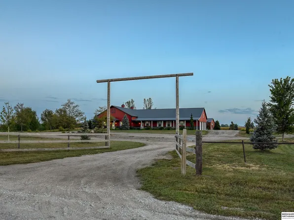 28909 Garvin Rd, Valley, NE 68064