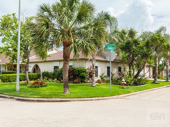 4th image of 15 Campeche Cir