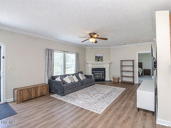 2nd image of 818 -820 Thomas Road