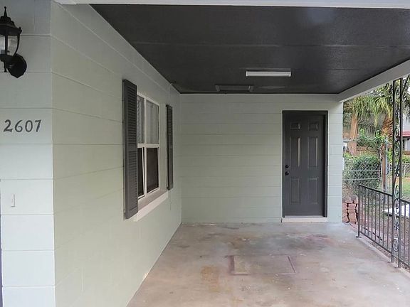 3rd image of 2607 E Pine St