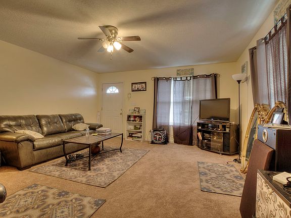 4th image of 2411 E Glenwood Ave